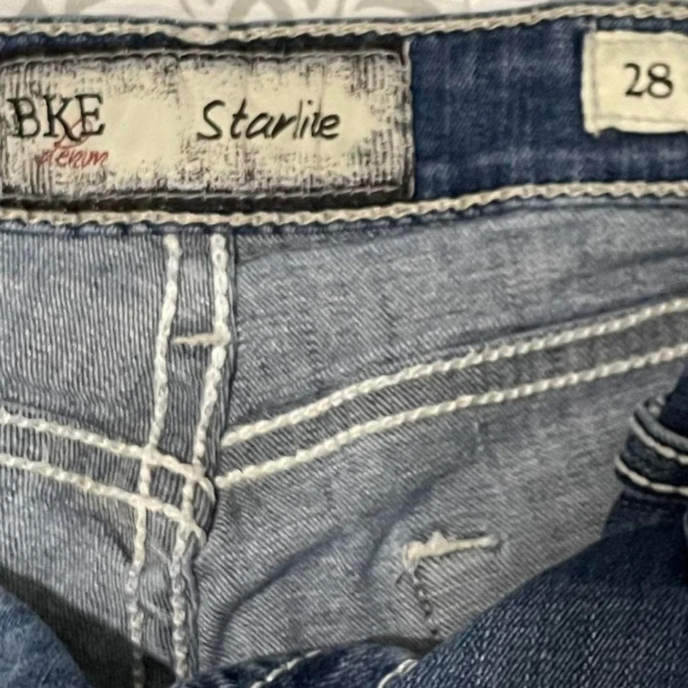 BKE Women’s Starlite 28 Denim Cutoff Shorts Blue Medium Western  Cowgirl